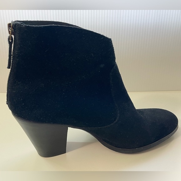 Black ankle boots/booties by Tesori - Picture 6 of 10